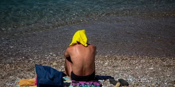 48 orët e të nxehtit të madh në Greqi