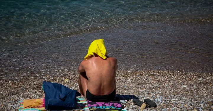 48 orët e të nxehtit të madh në Greqi