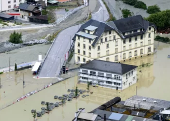 Disa viktima pas stuhive që goditën Francën, Zvicrën dhe Italinë