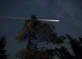 Profesori i astronomisë flet për objektin ndriçues që u pa mbrëmë në qiellin e Kosovës