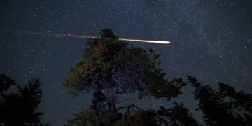 Profesori i astronomisë flet për objektin ndriçues që u pa mbrëmë në qiellin e Kosovës