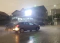 Stuhi dhe reshje intensive  shiu në disa qytete në Shqipëri