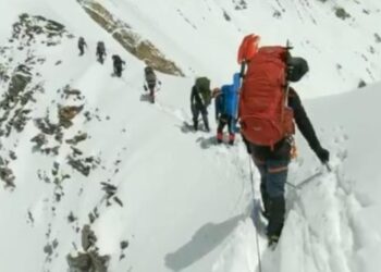 Thirri për ndihmë, turistja vdes në një stuhi të papritur bore në Dolomitet e Italisë