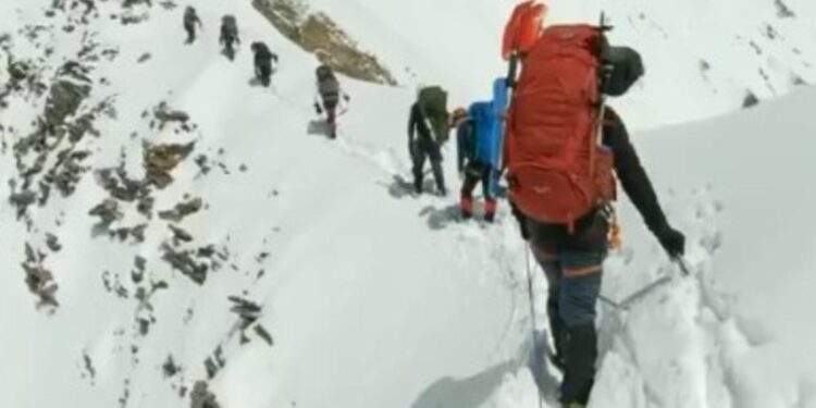 Thirri për ndihmë, turistja vdes në një stuhi të papritur bore në Dolomitet e Italisë