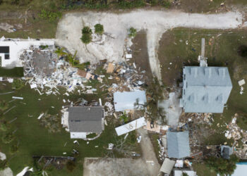 E lidhi shtëpinë që të mos e merrte uragani dhe pati sukses