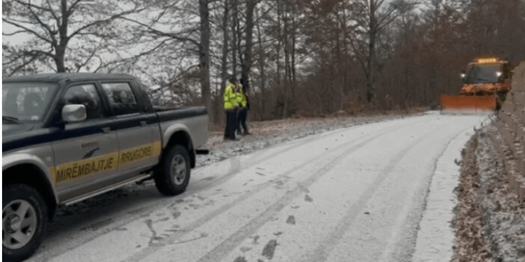 Zbardhet Thethi, nisin reshjet e borës në qarkun e Shkodrës