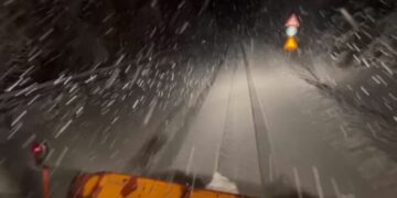 Reshjet e borës përfshijnë juglindjen e Shqipërisë gjatë natës