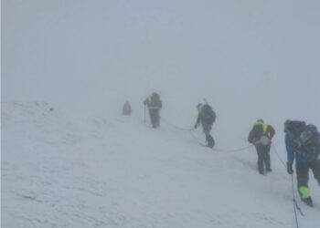 Zhduket meteorologu boshnjak, kërkime masive për ta zhetur – ekipet po luftojnë për të tretën ditë me erën, borën dhe mjegullën