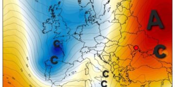Moti javor, ngrohtë, por kthehen reshjet atmosferike, në fundjavë ulje e temperaturave!
