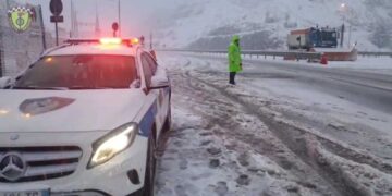 Nesër reshje intensive bore në Shqipëri, qytetarëve u apelohet kujdes i shtuar
