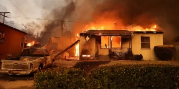 Zjarret apokaliptike në Los Anxhelos: Numri i të vdekurve po rritet, dëmi rreth 50 miliardë dollarë