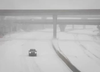 ShBA-ja goditet nga stuhia e borës, dhjetëra mijëra banorë pa energji