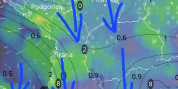 Vjen fronti i ftohtë ajror me shi e borë!