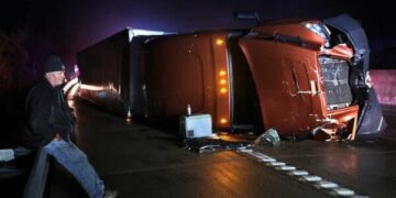 Tornado shkatërrimtare në Amerikë, të paktën 17 viktima