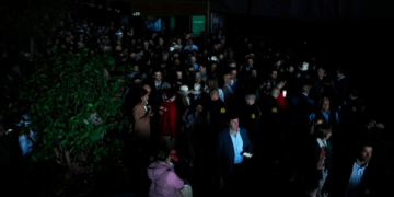 Pamje nga ndërprerjet masive të rrymës në Spanjë dhe Portugali