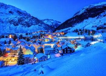 Pse investitorët amerikanë po ia mësyjnë drejt këtij fshati në Alpet Zvicerane?