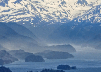 Trupa të pajetë gjenden në një varkë në Alaskë, dyshohet se i përkasin një familjeje të zhdukur para gati një viti
