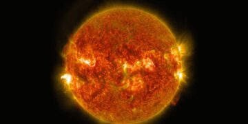 Shikoni polet e Diellit për herë të parë!