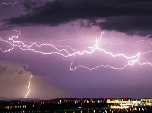 Stuhi të forta kanë përfshirë Zvicrën