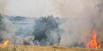 80 vatra zjarri brenda gjashtë orësh në Kosovë!