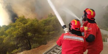 Zjarre në Kamenicë dhe Shtime – flakët përfshijnë automjete, 10 persona asfiksohen