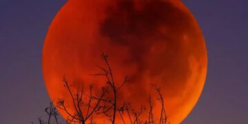 Më 7 shtator spektakël në qiell i “Hënës së Kuqe”