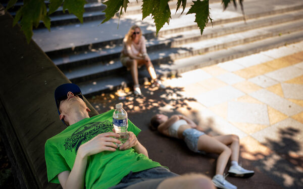 Studimi shqetësues: Valët e të nxehtit po na bëjnë të plakemi më shpejt