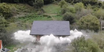 Rrëzohet tritol një shtëpi në Theth, publikohen pamjet