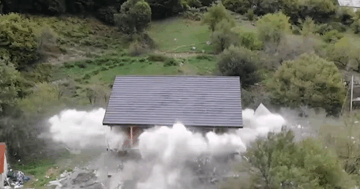 Rrëzohet tritol një shtëpi në Theth, publikohen pamjet