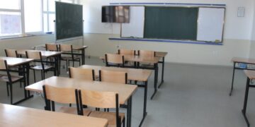 Anulohet procesi mësimor në Prishtinë për shkak të motit