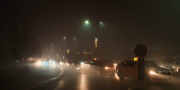 Policia u bën thirrje shoferëve për kujdes gjatë ngasjes në vendet me mjegull!