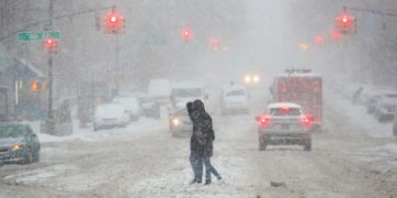 Stuhia dimërore, anulohen mijëra fluturime në SHBA