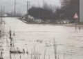 Grumbullimi i ujit e mbyll rrugën Ferizaj-Gjilan në Sojevë