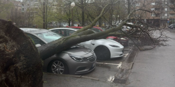 Stuhi e fortë në Zagreb, pezullohet mësimi në shkolla