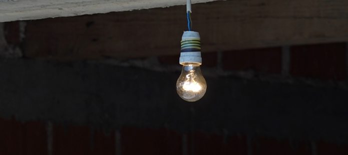 Punime në rrjetin elektrik, KEDS tregon ku do të ketë ndërprerje të rrymës të shtunën