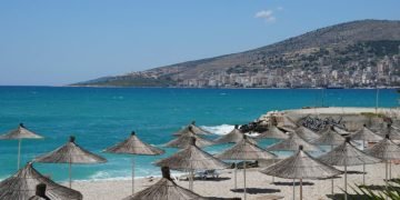 Shqipëria po humb avantazhin e “destinacionit të lirë”, pushime gjithnjë e më të shtrenjta