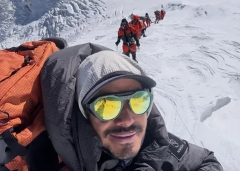 Vdes tragjikisht legjenda e alpinizmit, orteku iu merr jetën edhe nëntë personave të tjerë në ekspeditë