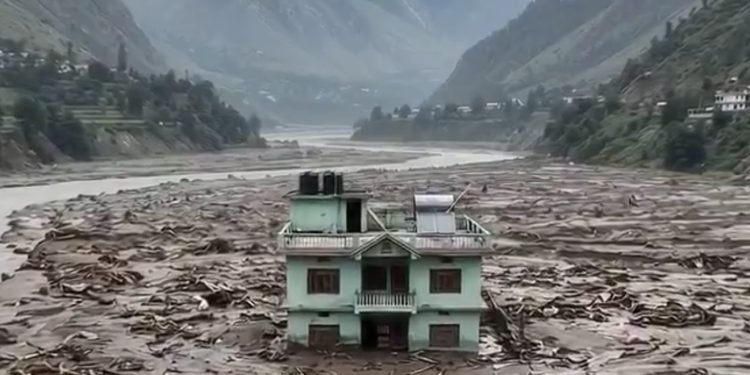 Pamje nga Nepali që kanë habitur botën: Po kjo shtëpi?!