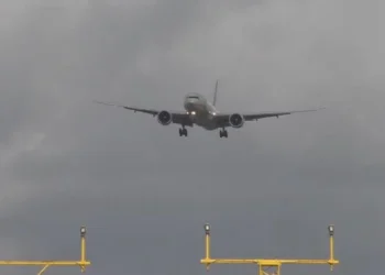Stuhia në Shkup detyron avionin nga Cyrihu të devijojë drejt Prishtinës