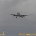Stuhia në Shkup detyron avionin nga Cyrihu të devijojë drejt Prishtinës