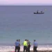 Pushuesit bëhen dëshmitarë të një sulmi të tmerrshëm nga peshkaqeni në ujë